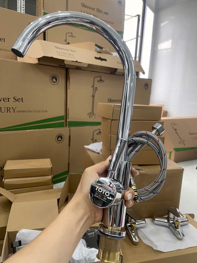 chup-anh-thiet-bi-ve-sinh